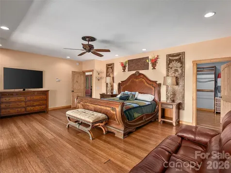 350 Snow Flake Lane Maggie Valley NC 28751