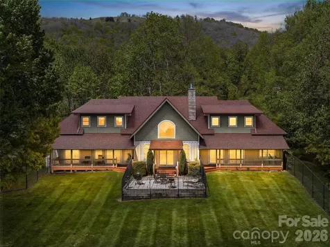 350 Snow Flake Lane Maggie Valley NC 28751