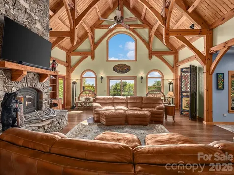 350 Snow Flake Lane Maggie Valley NC 28751