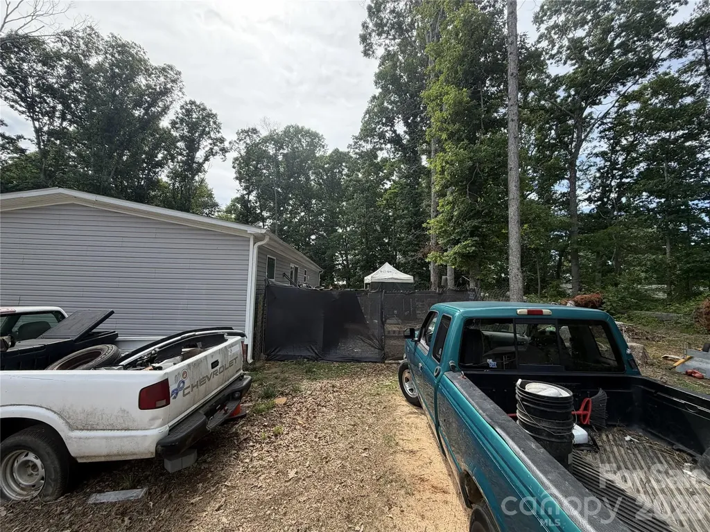 915 Jay Burke Road Taylorsville NC 28681