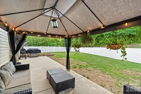 218 Valerie Drive Lincolnton NC 28092
