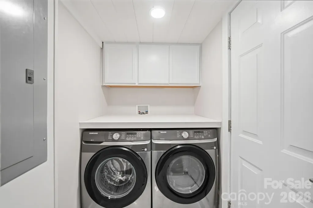 912 Laura Avenue Kannapolis NC 28083