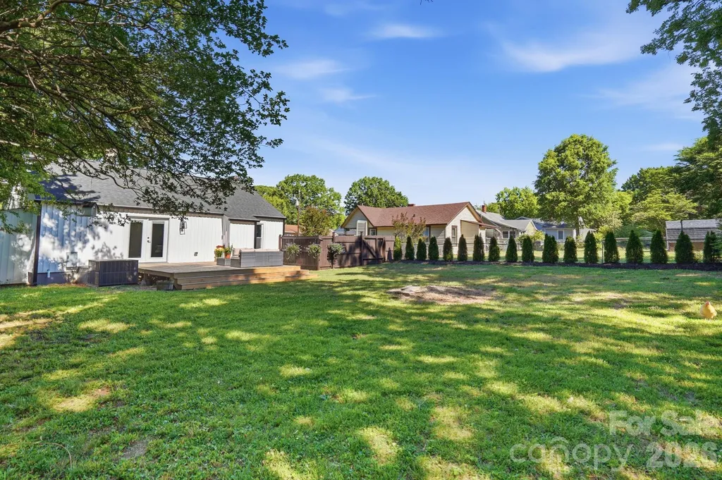 912 Laura Avenue Kannapolis NC 28083