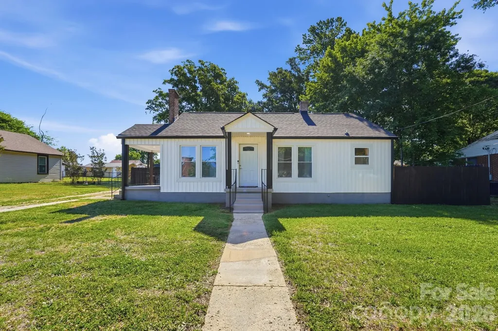 912 Laura Avenue Kannapolis NC 28083