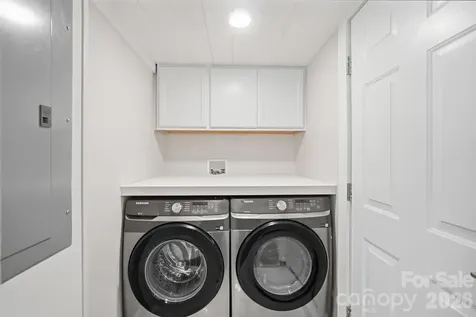 912 Laura Avenue Kannapolis NC 28083