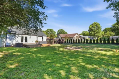 912 Laura Avenue Kannapolis NC 28083