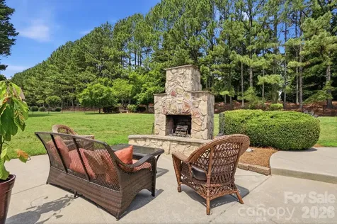 105 Quincy Court Mooresville NC 28117