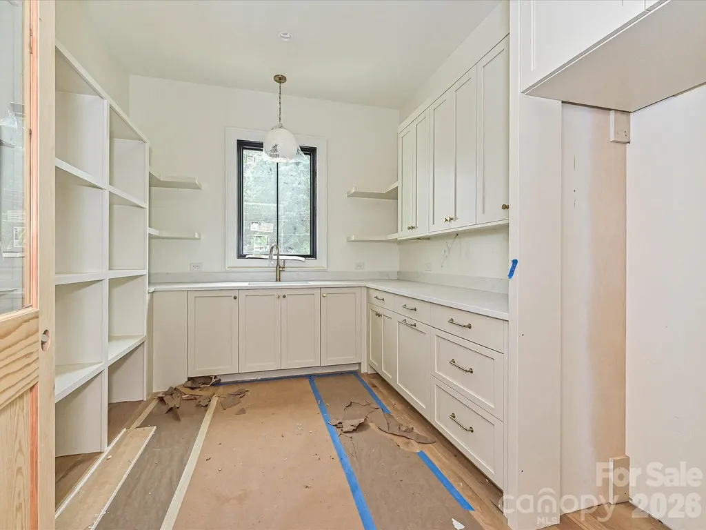 1329 Bevis Drive Charlotte NC 28209
