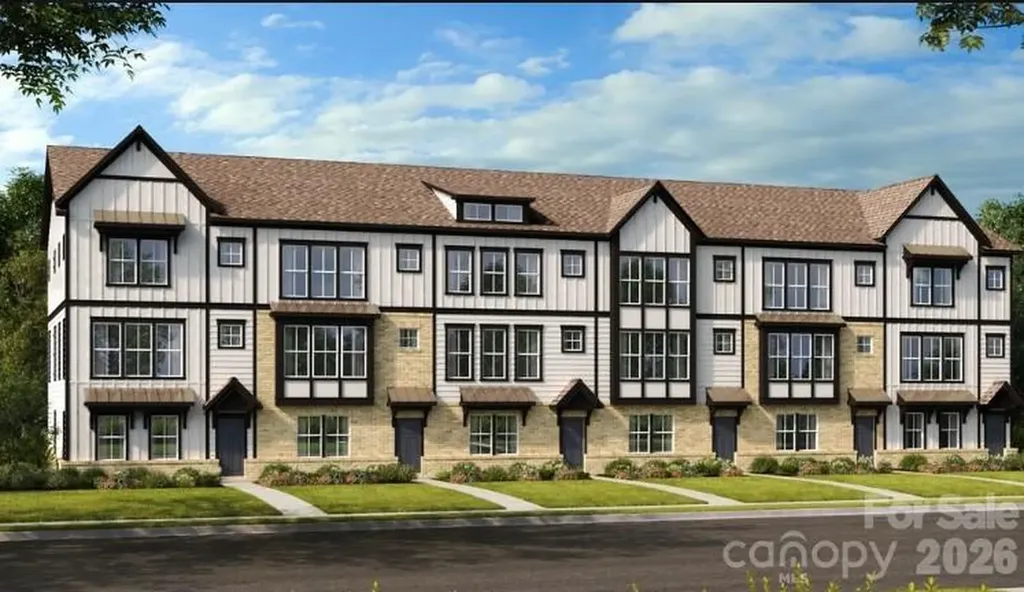 1824 Alexander Village Main Drive Charlotte NC 28262