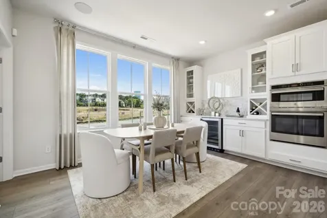 1824 Alexander Village Main Drive Charlotte NC 28262
