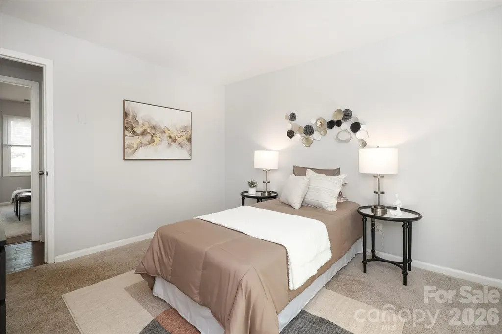 609 Fawnbrook Lane Charlotte NC 28217