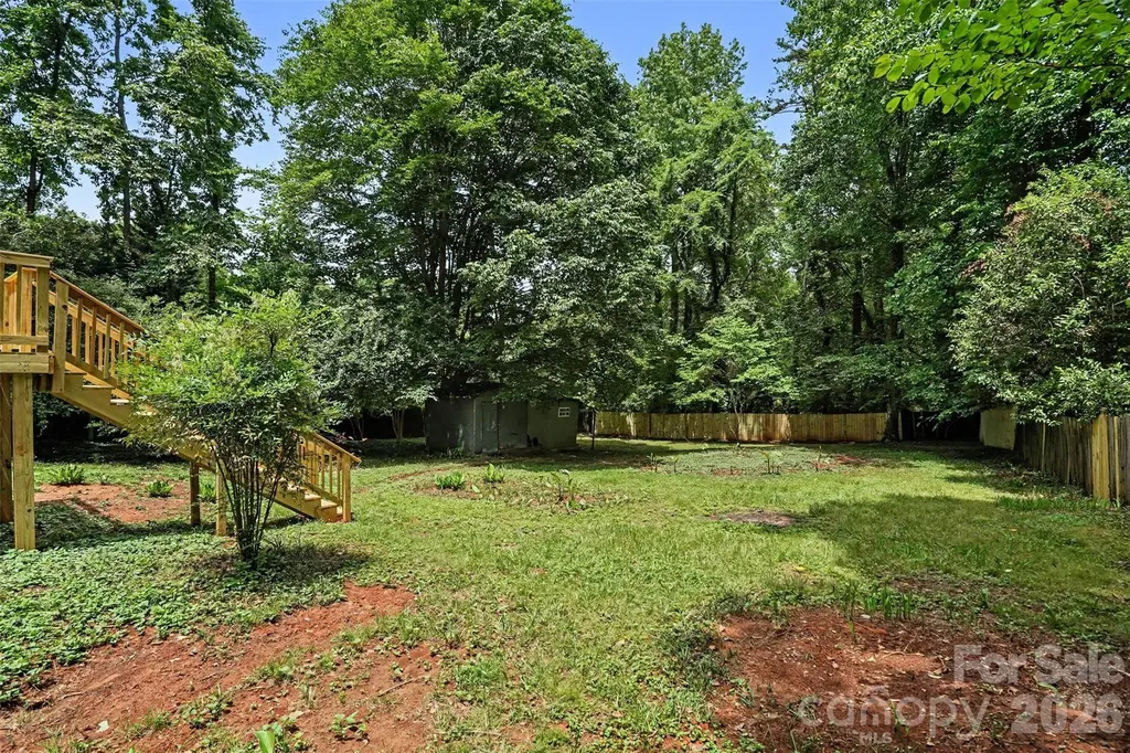 9118 S Lakebrook Road Charlotte NC 28214