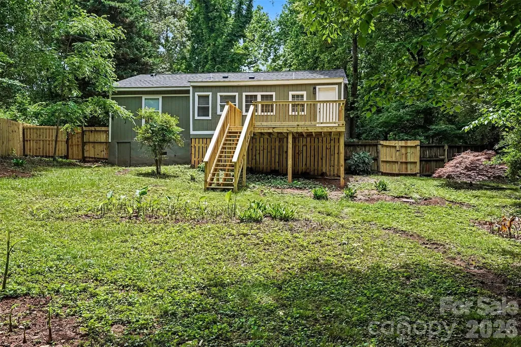 9118 S Lakebrook Road Charlotte NC 28214
