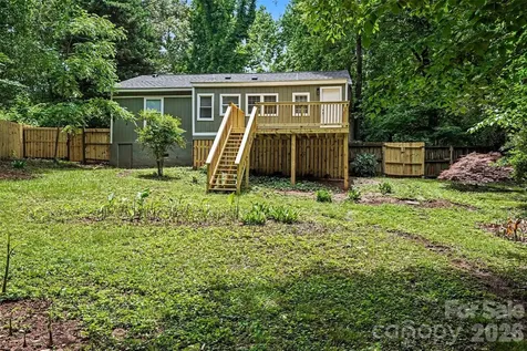 9118 S Lakebrook Road Charlotte NC 28214