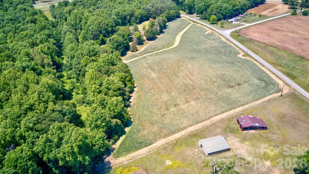 000 Jennings Road Olin NC 28660