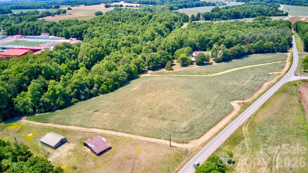 000 Jennings Road Olin NC 28660
