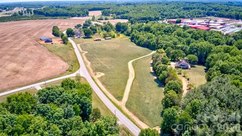 000 Jennings Road Olin NC 28660