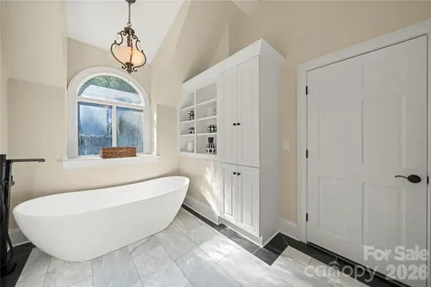 4531 Montibello Drive Charlotte NC 28226