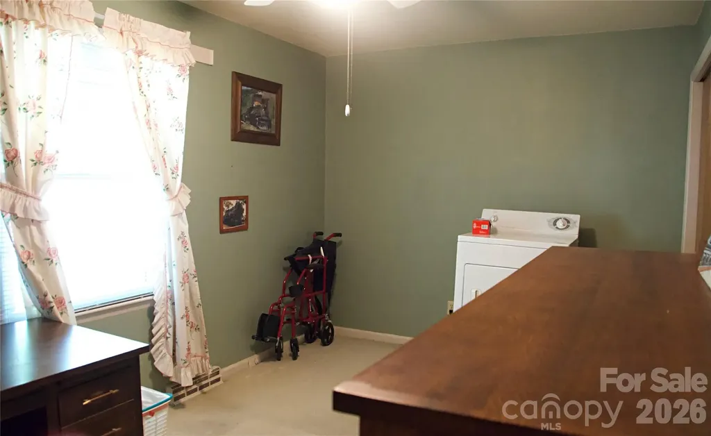 4631 Highlake Drive Charlotte NC 28215