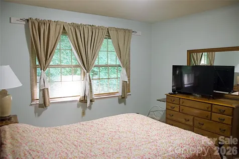 4631 Highlake Drive Charlotte NC 28215