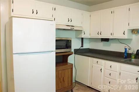 4631 Highlake Drive Charlotte NC 28215