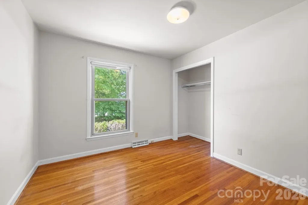 3137 Frederick Place Charlotte NC 28210
