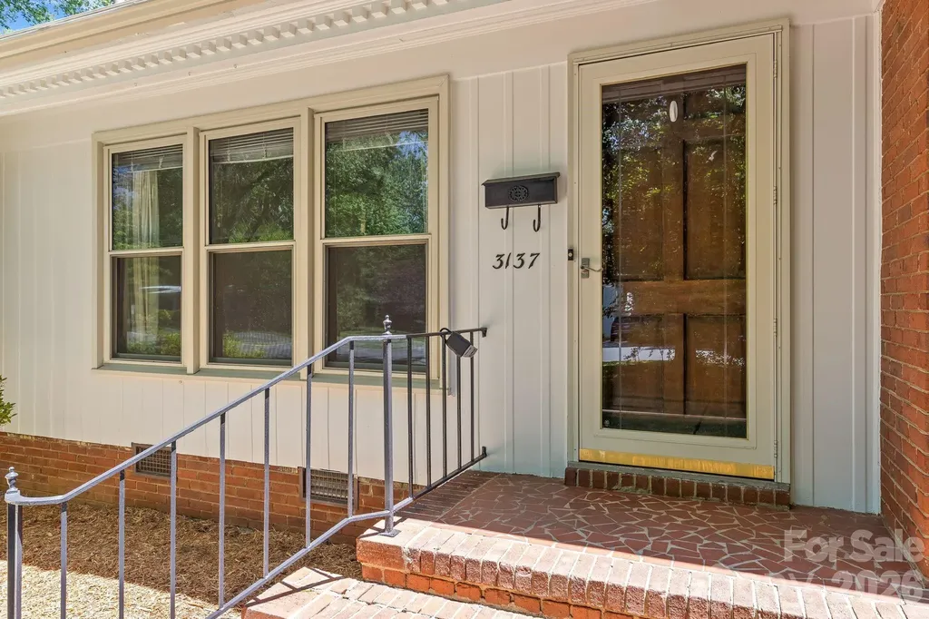 3137 Frederick Place Charlotte NC 28210