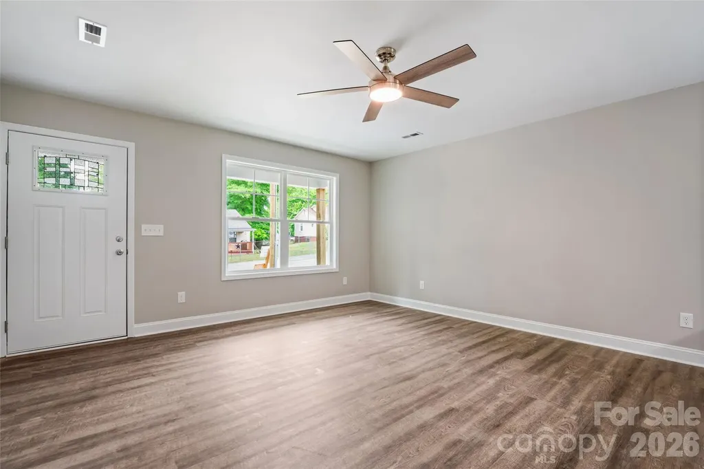 209 W 17th Street Kannapolis NC 28081