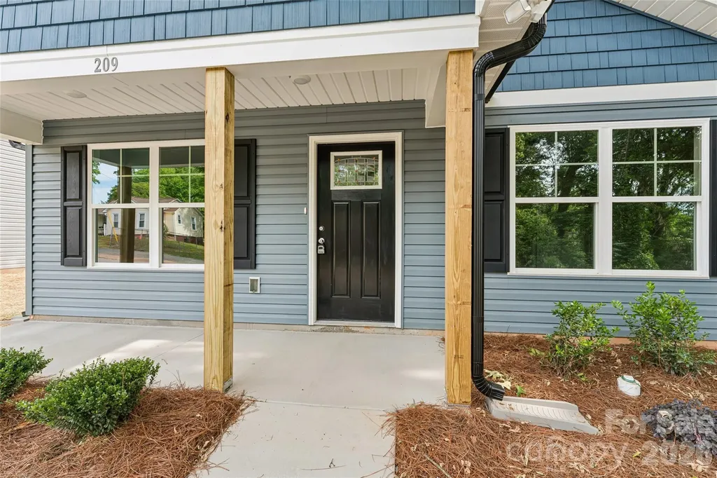 209 W 17th Street Kannapolis NC 28081