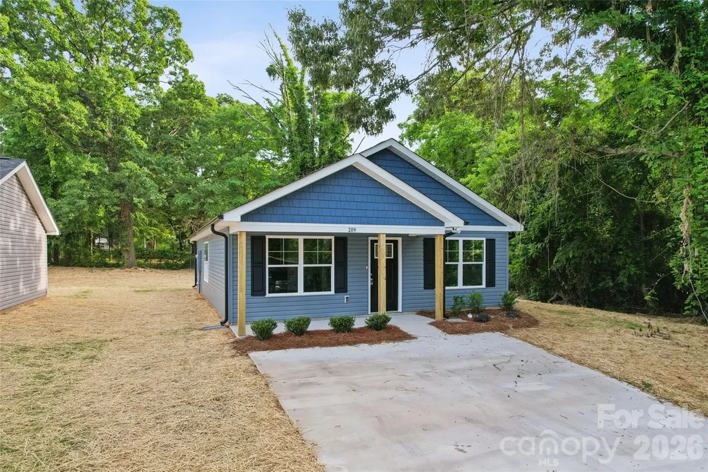 209 W 17th Street Kannapolis NC 28081