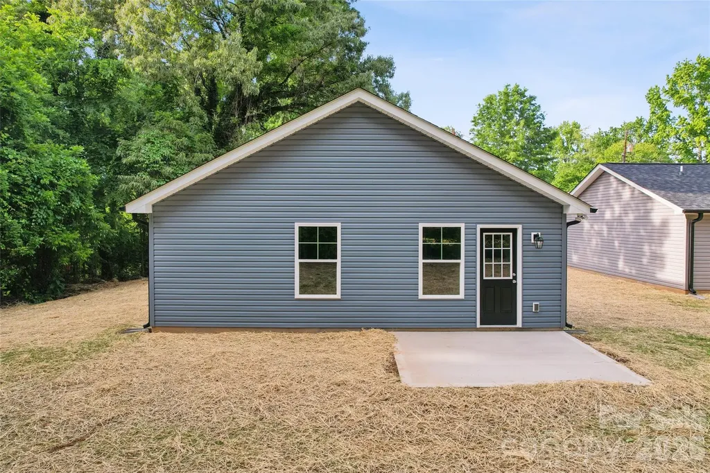 209 W 17th Street Kannapolis NC 28081