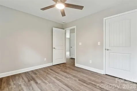 209 W 17th Street Kannapolis NC 28081