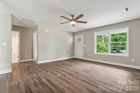 209 W 17th Street Kannapolis NC 28081