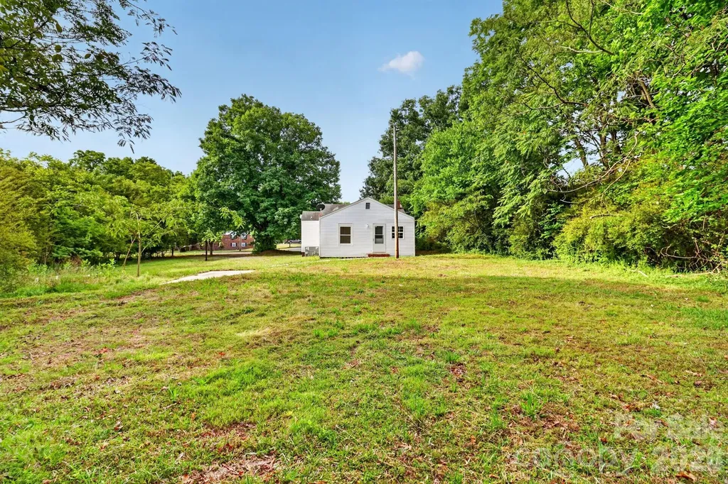 1121 Lundix Street Albemarle NC 28001