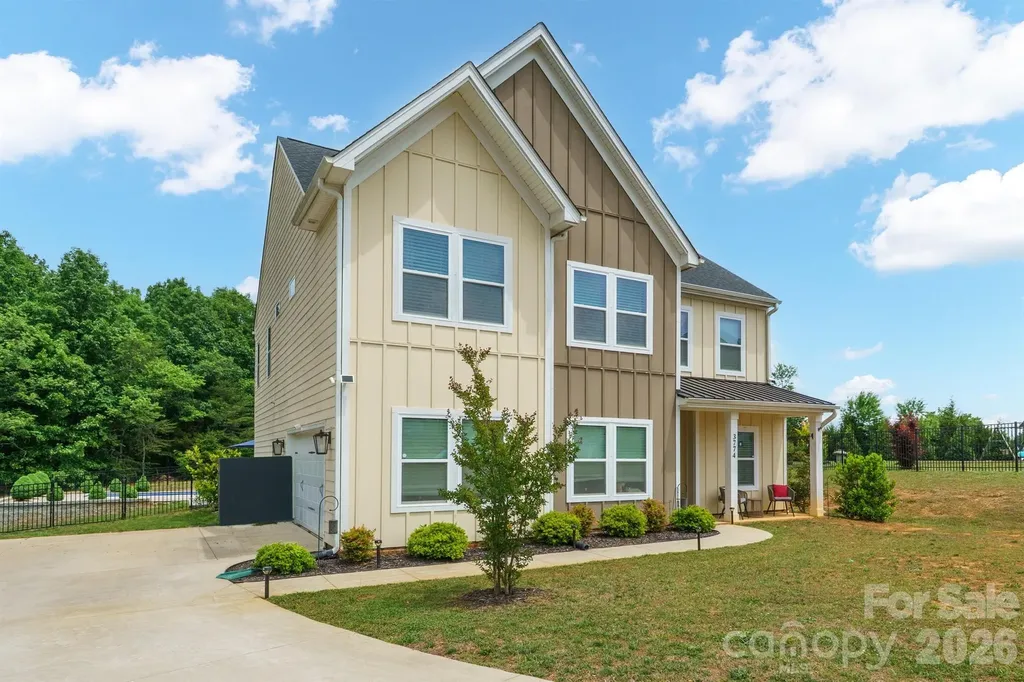3774 Old Village Drive Maiden NC 28650