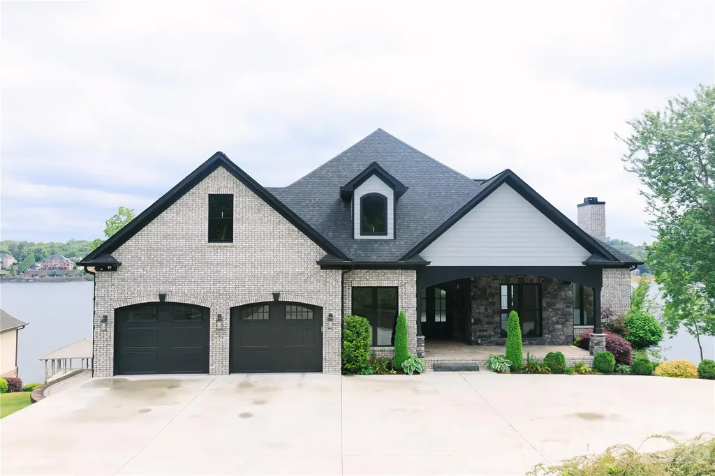 6203 Plantation Pointe Drive Granite Falls NC 28630