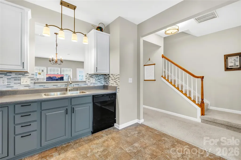 15711 King Louis Court Charlotte NC 28277