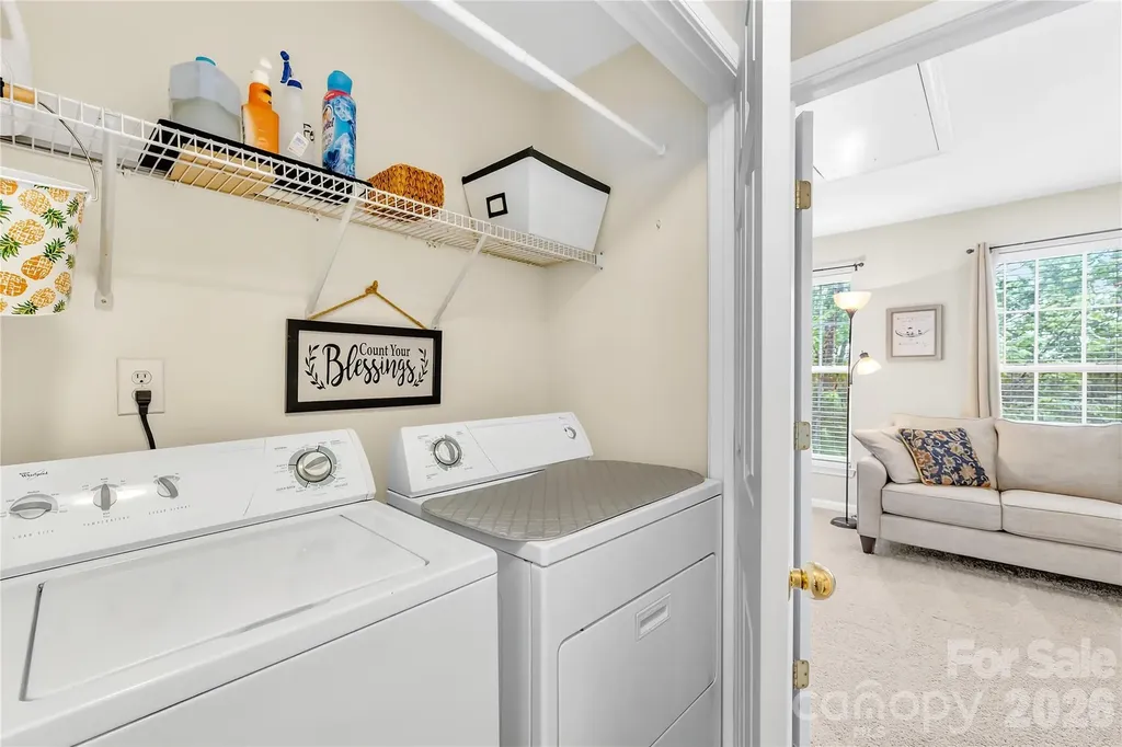 15711 King Louis Court Charlotte NC 28277
