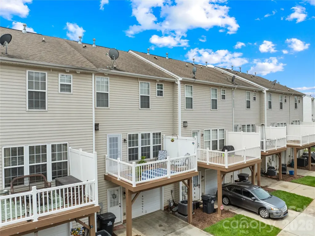 15711 King Louis Court Charlotte NC 28277