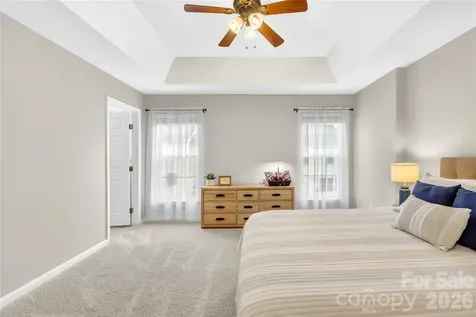 15711 King Louis Court Charlotte NC 28277