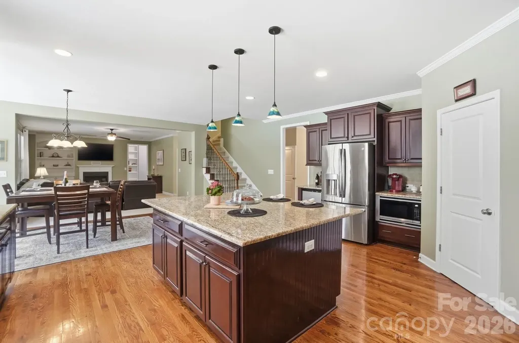 3219 Lakehurst Crossing Matthews NC 28104