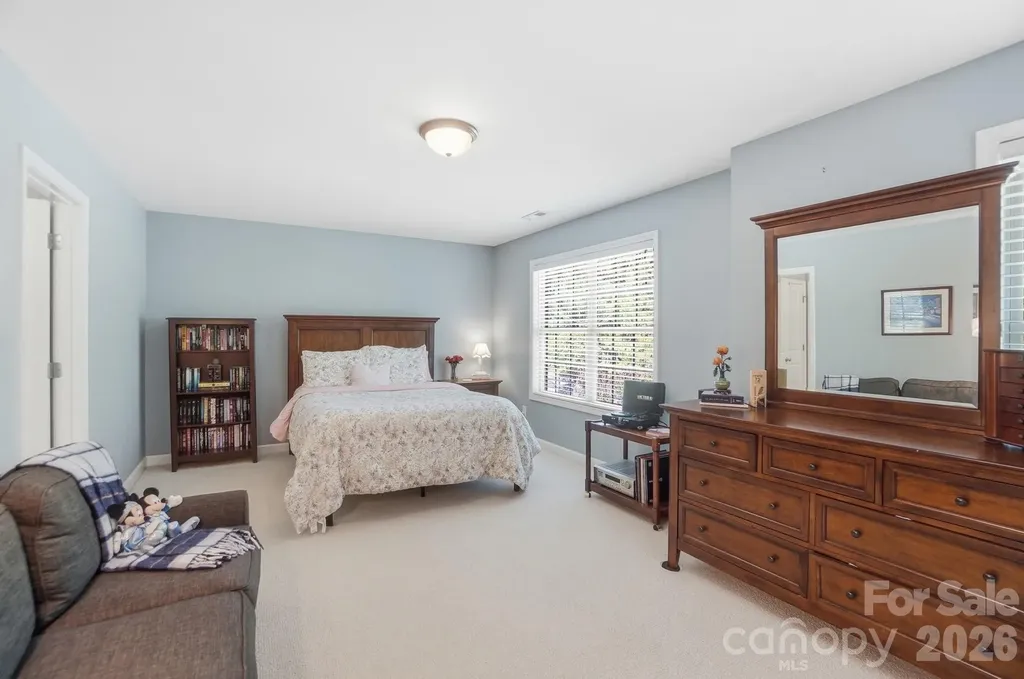 3219 Lakehurst Crossing Matthews NC 28104