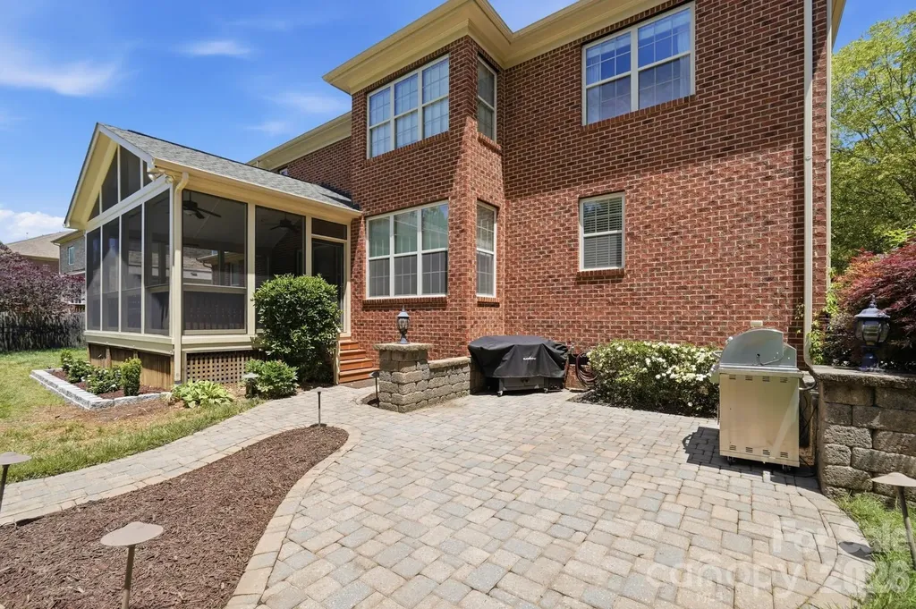 3219 Lakehurst Crossing Matthews NC 28104