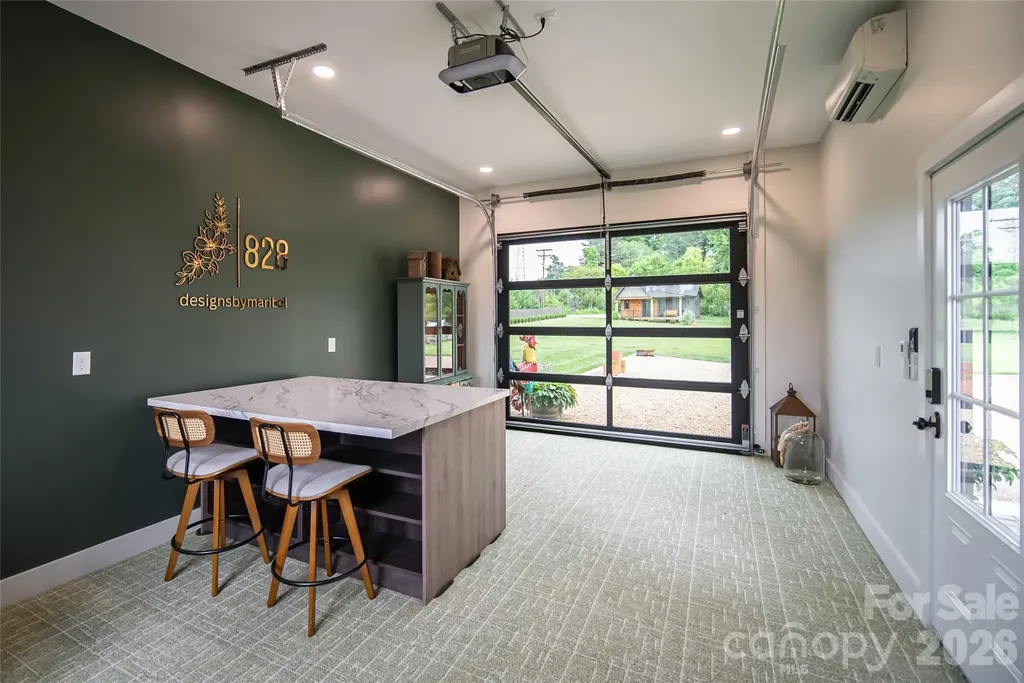 23 Benton Farms Lane Horse Shoe NC 28742