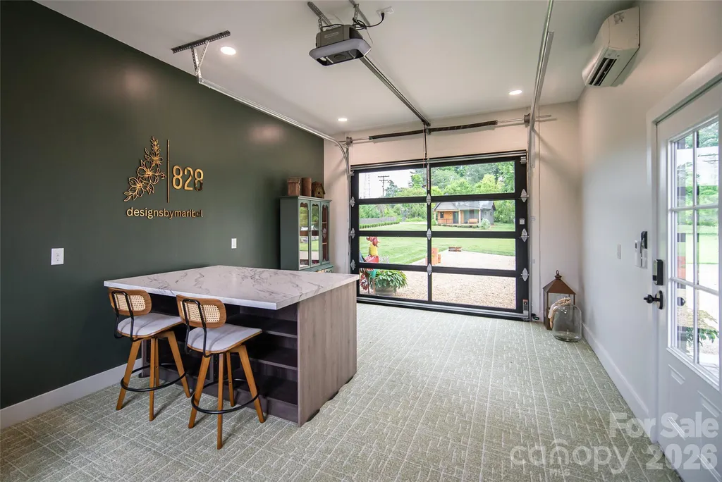 23 Benton Farms Lane Horse Shoe NC 28742