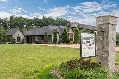 23 Benton Farms Lane Horse Shoe NC 28742
