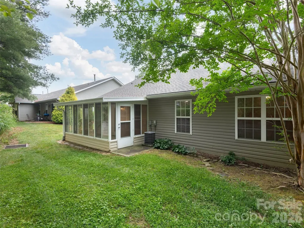 88 Wiltshire Circle Fletcher NC 28732