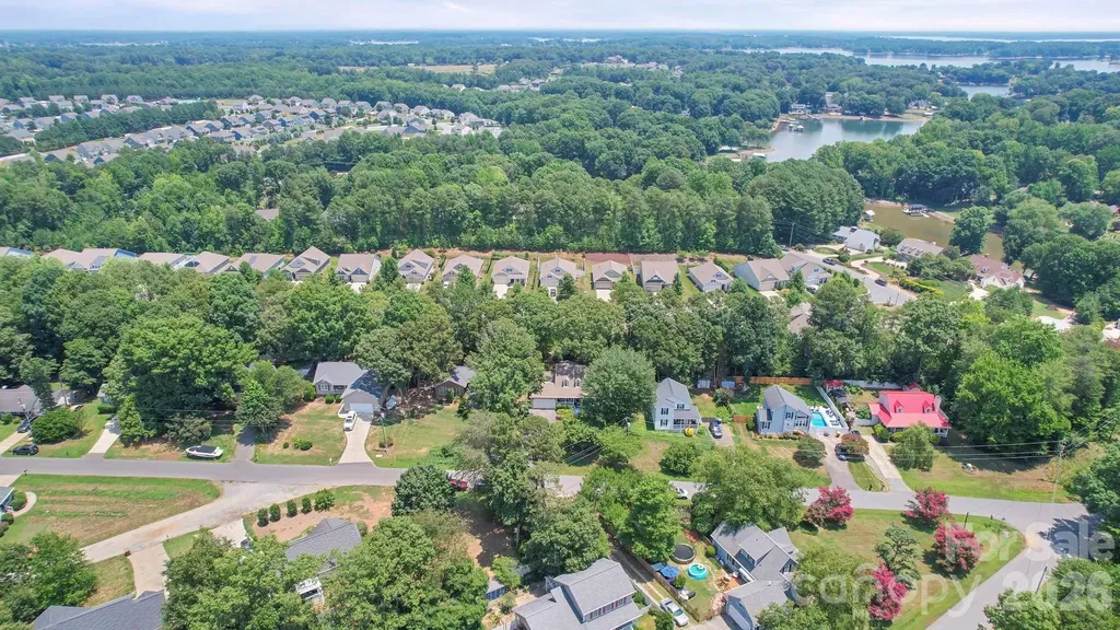 7813 Red Robin Trail Denver NC 28037