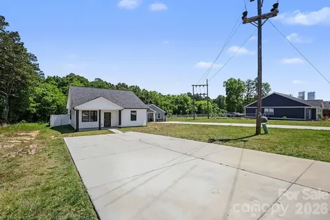 2664 Meadow Street Gaston NC 28056