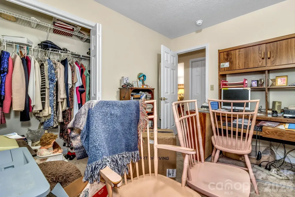 105 Amelia Drive Hendersonville NC 28792